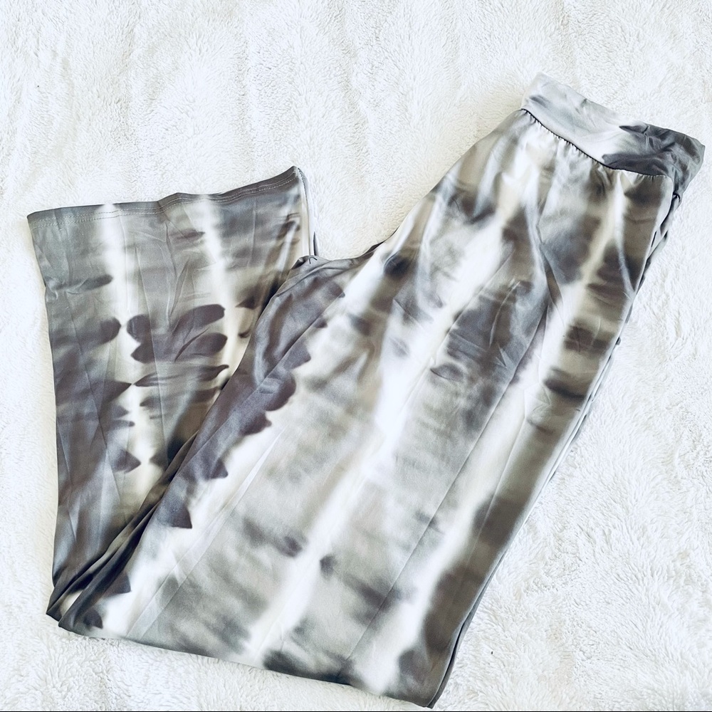 SOLD ❌ NWOT Lily Posh Lounge Green Tie Dye Pants Large